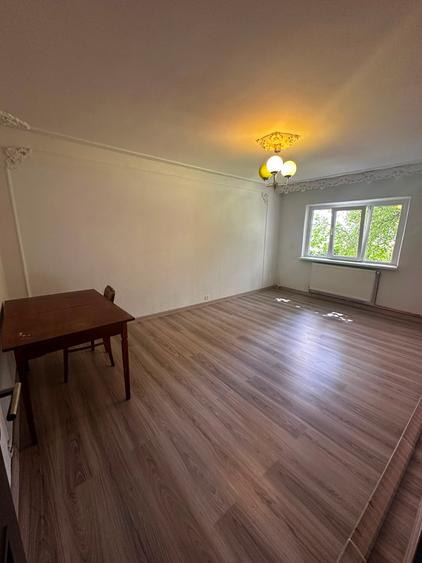 Apartament cu 2 camere decomandat, zona Nicolina-Belvedere