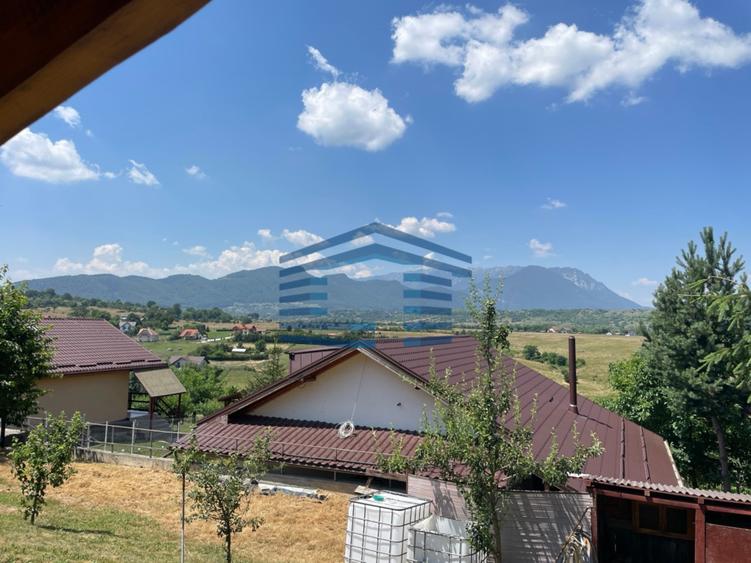 COMISION 0% - Casă cu panoramă spre Piatra Craiului - 800 mp teren -Sohodol-Bran