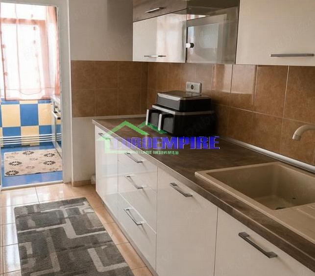 Apartament 2 camere de vanzare zona Poarta 6, CENTRALA GAZ