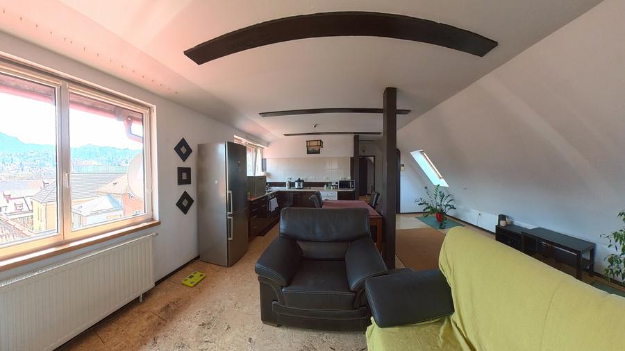 Apartament mobilat si utilat,centrul istoric Brasov + parcare privata