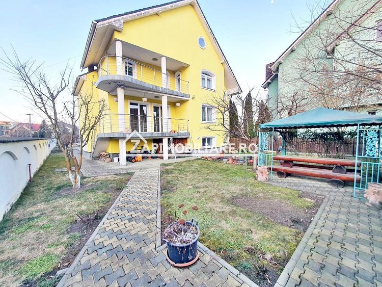 Casa 6 camere, 295 mp.utili, 1.000 mp teren, cartier Unirii