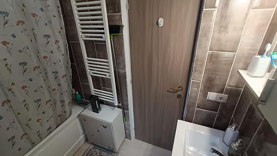 Apartament 3 camere Floresti cu parcare