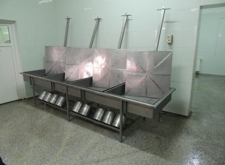 Clădire industrială – fostă fabrică de produse lactate, Budești, BN