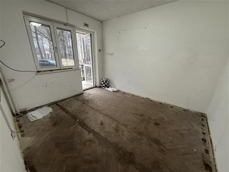 Apartament pretabil birouri - 40 mp - Aleea Parcului