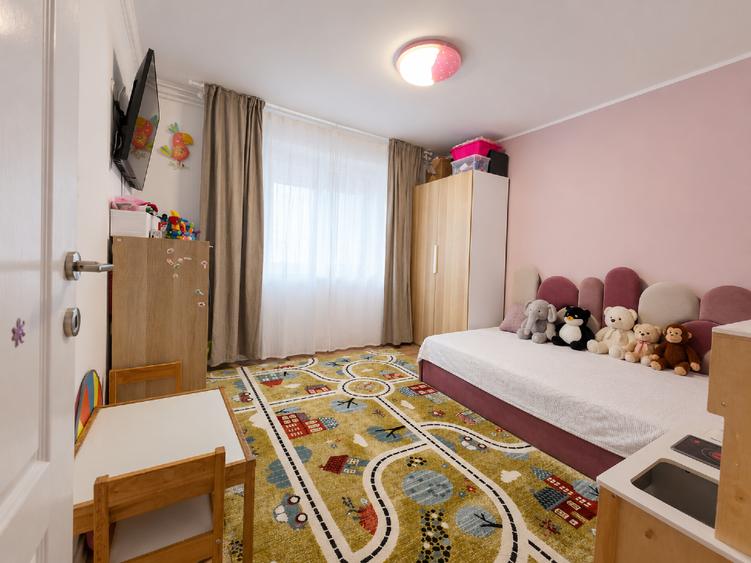 4 camere Premium | 95 mp| 1992 | Centrală proprie | 2x Parcare | Renovat integr