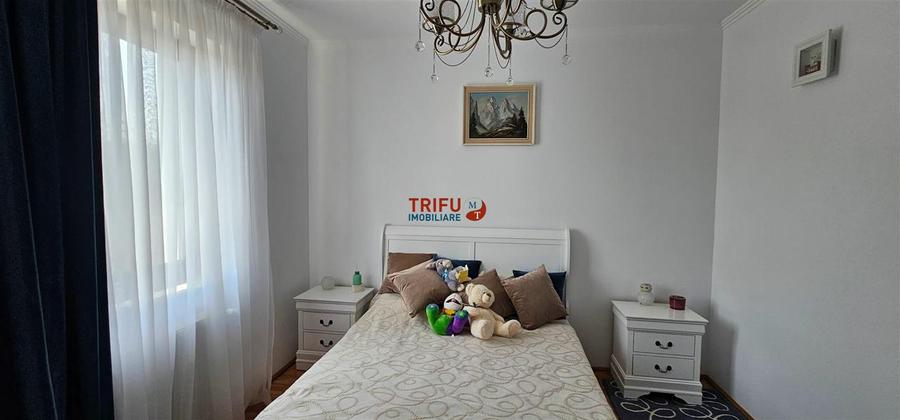 Casa de vanzare cu 1698mp teren 4 camere si pivnita