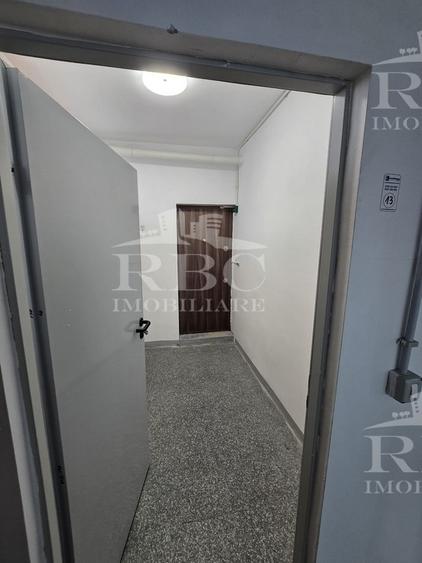 Spatiu comercial 383 mp cu depozit si parcare Marasti