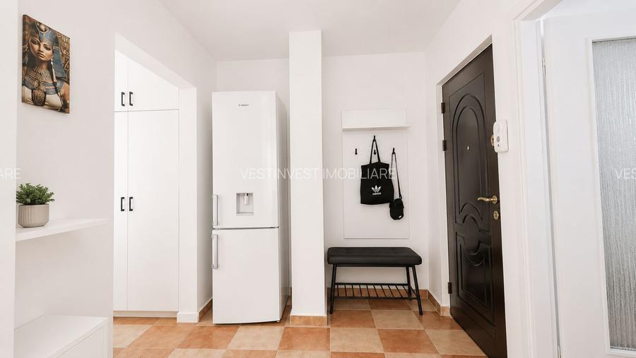Apartament cu 3 camere de închiriat, Decebal, etaj 2 - 9