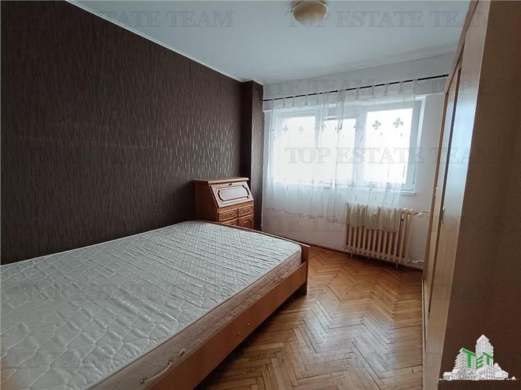 Vanzare apartament 3 camere vedere spate Ion Mihalache
