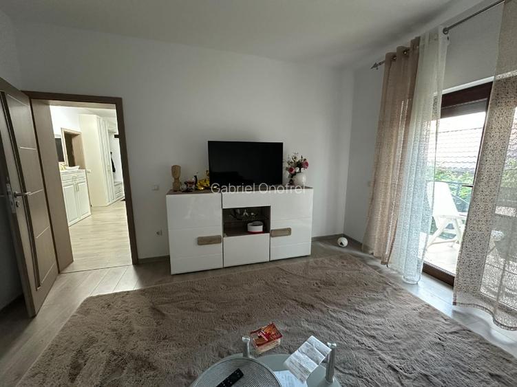 Apartament de închiriat 3 cam PRET 570E - 12
