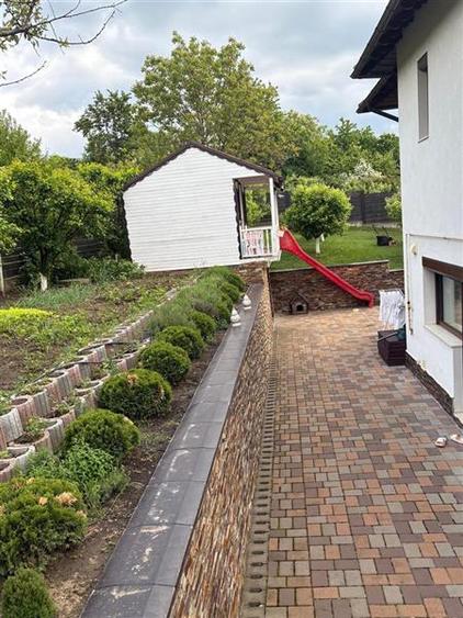 Vila  de vanzare  Bucium,369mp utili,1500mp teren,curte amenajata