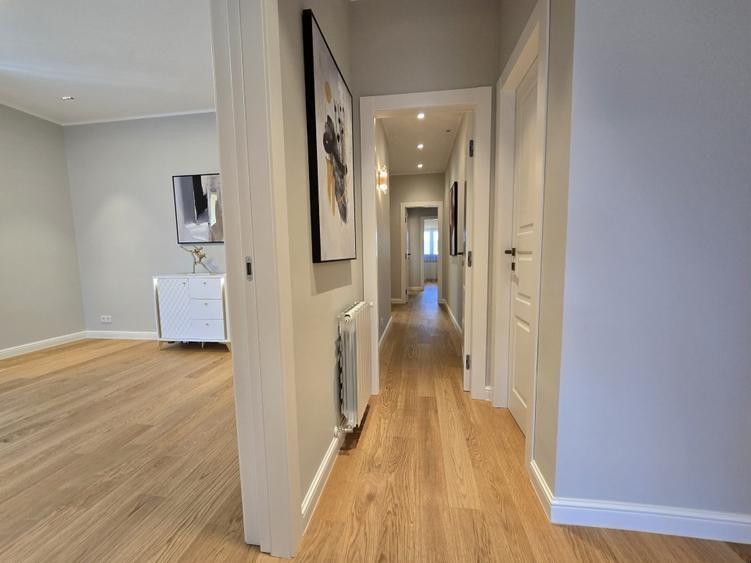 Apartament 3 camere + birou în vilă superbă | Strada Paris | Renovat integral