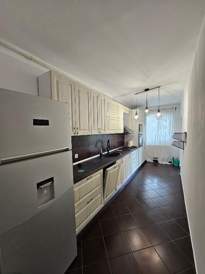 Închiriere apartament 3 camere 90mp parcare subterana — Pallady Residence