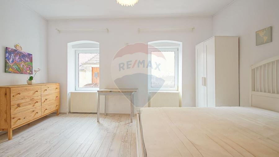 Apartament 3 camere cochet, renovat, Centrul Istoric