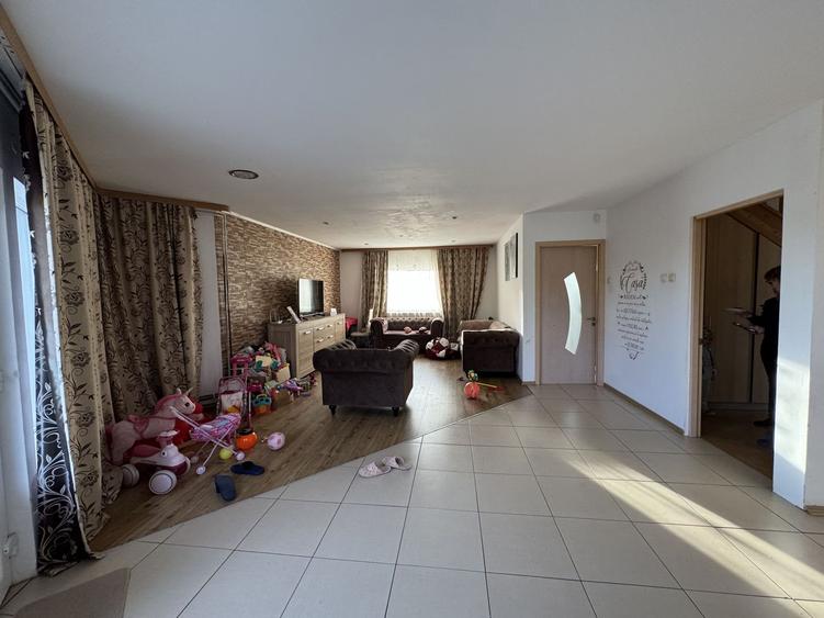 Individuala P+M Becicherecu Mic,4 Camere,Piscina exterioara,Teren Generos