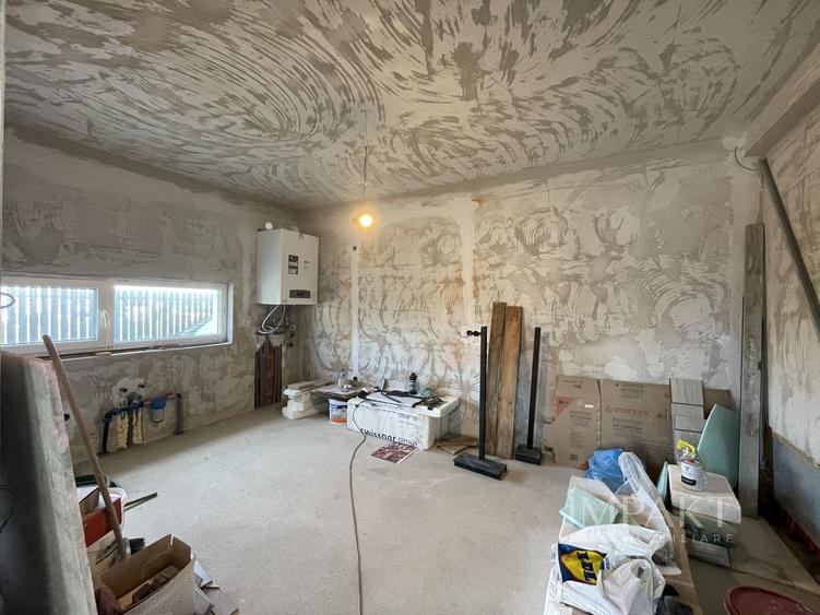 Casa tip duplex, semifinisata, 160 mp și teren 250 mp – Europa, Cluj!
