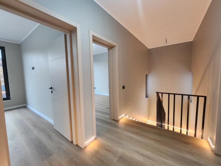 CASA INDIVIDUALA, 5 CAMERE, 3 BAI, 135 MP UTILI, 470 MP TEREN, MIROSLAVA