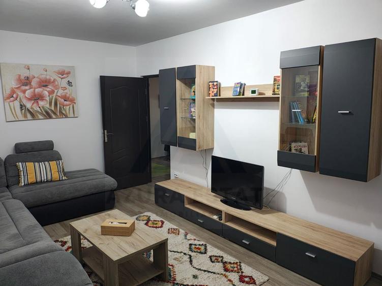 Apartament 3 camere 73 mp bucatarie generoasa lift pivnita Vasile Aron
