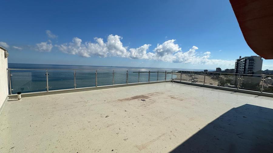 Duplex cu vedere spectaculoasă la mare