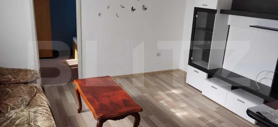 Apartament cu 2 camere, 32 mp, cartierul Libertǎții
