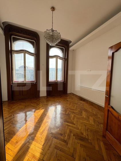 Vand apartament ULTRACENTRAL cu 2 camere - perfect pentru spatiu de birou