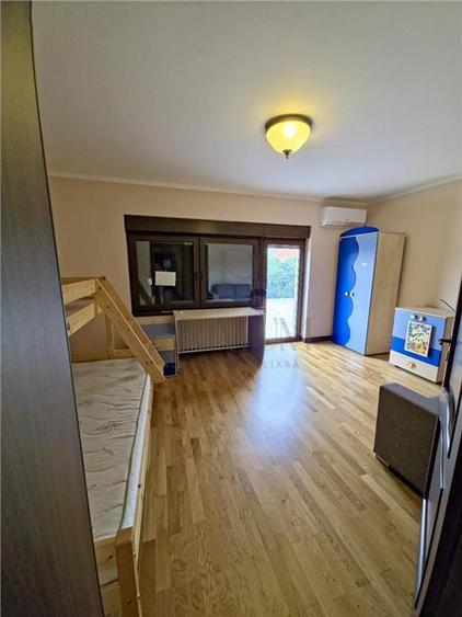 LUNEI - Duplex intreg - 2 Garaje - Teren 555 MP