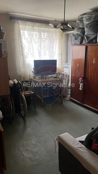DE VANZARE Apartament 2 camere decomandat Piața Progresul - 16