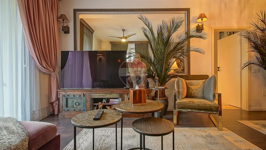 Apartament Unic, cu Priveliste Superba și Design Exotic – Str. Bobâlna