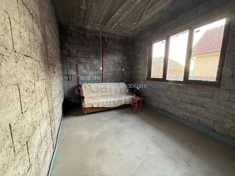 Casa de vanzare in Betfia, cu 6 camere, la rosu, Bihor - 11