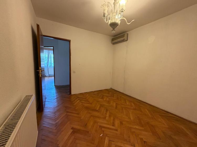 Casa+teren 1500 mp | 9 camere | Otopeni | Odai | Parcare| Ideal firme