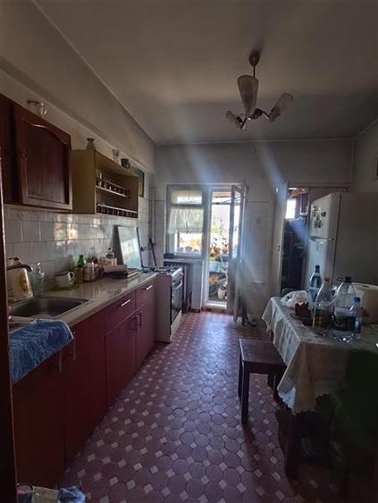 Apartament cu 3 camere zona Bobalna