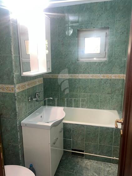 Apartament 3 camere în zona FANTANELE