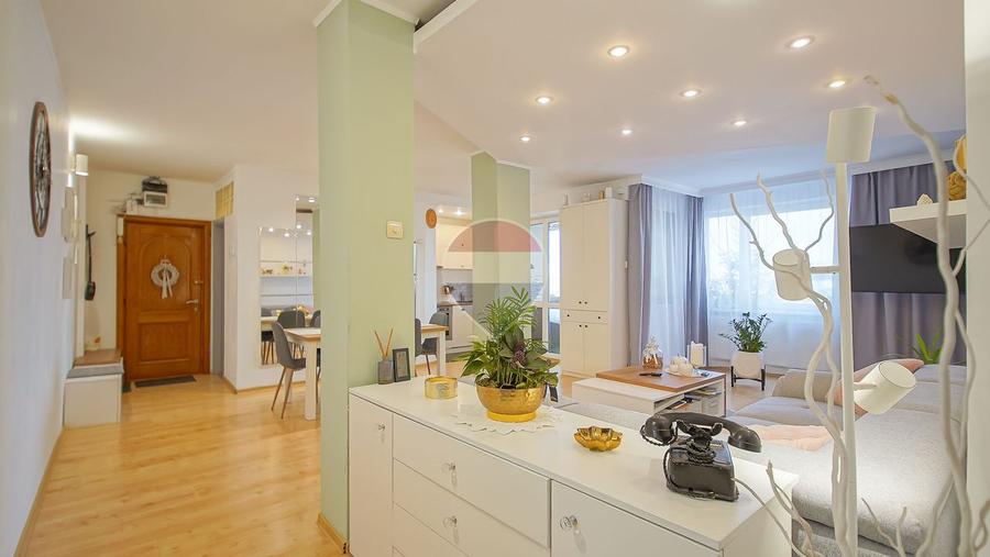 Comision 0 %! Apartament cu 4 camere de vânzare în Centrul Civic