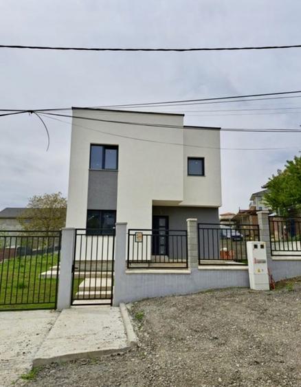 Casă individuală finisată | 120 mp utili | teren 497 mp – Dezmir
