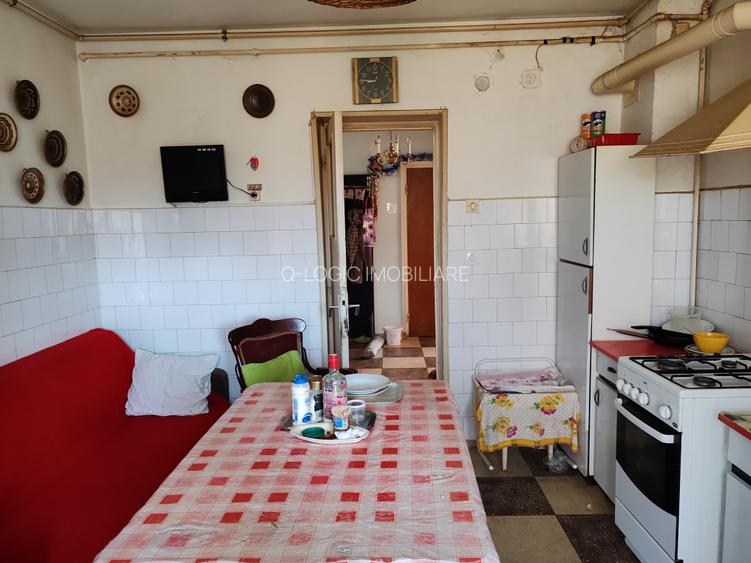 Apartament 3 camere liber la vanzare, pozitie deosebita zona Colinei - 12