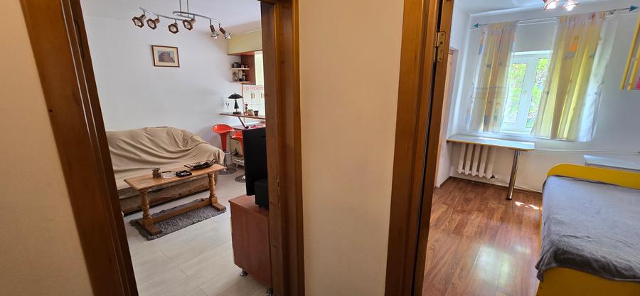 2 camere de vanzare ultracentral Focsani