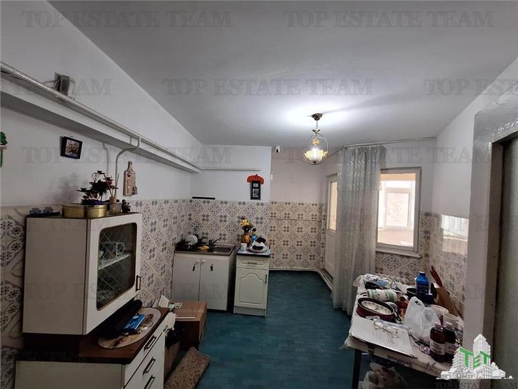 Apartament 3 cam. ultracentral - vanzare - Braila