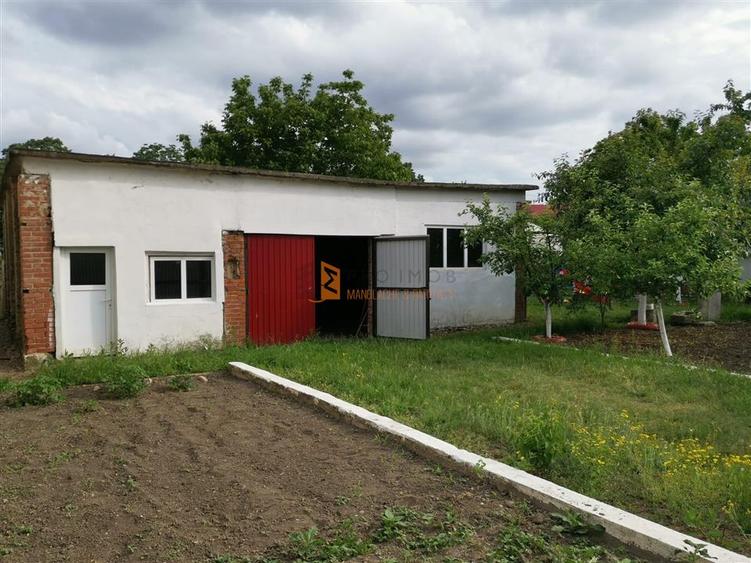 Casa tip parter zona Izvorul Dulce com. Merei