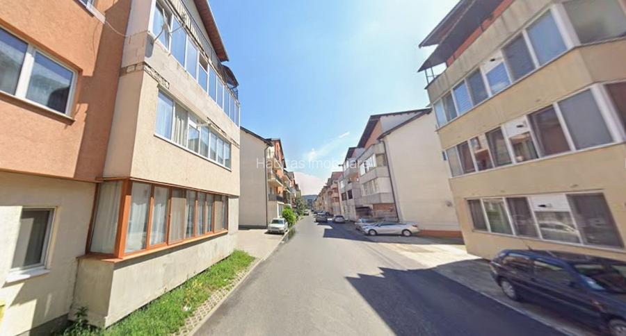 Apartament 2 camere, et 3, finisat, 58 mp, Floresti str Eroilor - 7