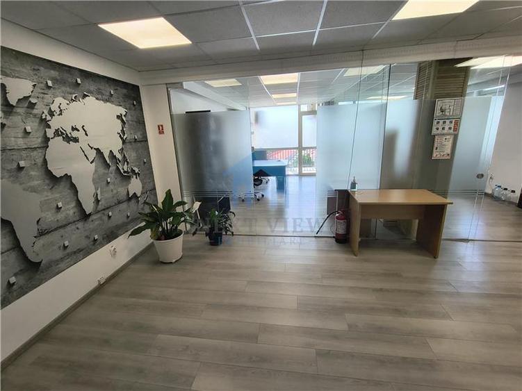 Spatiu comercial, Central