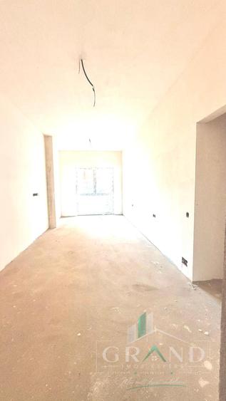 Oportunitate ! Apartament 4 Camere | Semifinisat | Logie 10 MP | Floresti - 10