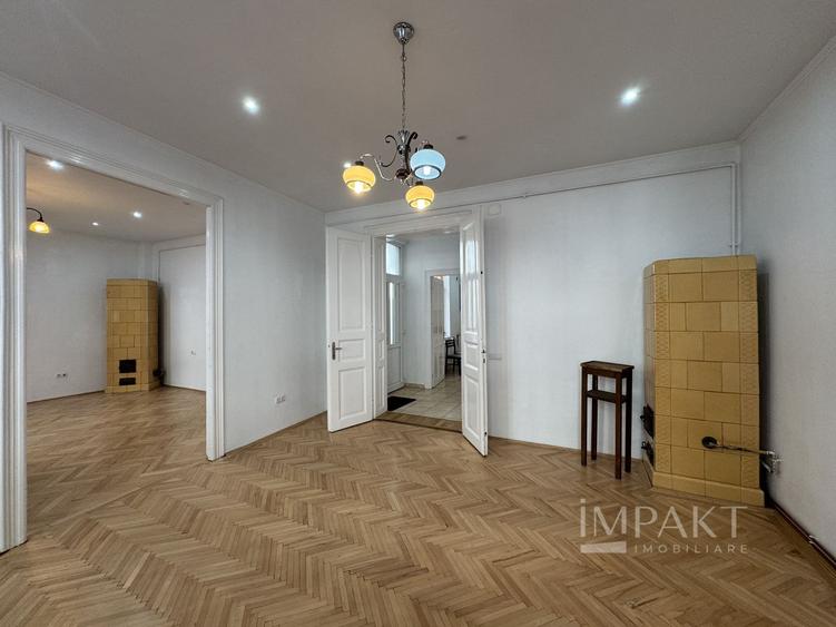 Apartament 75mp central de vânzare cu 2 camere sau spațiu birouri