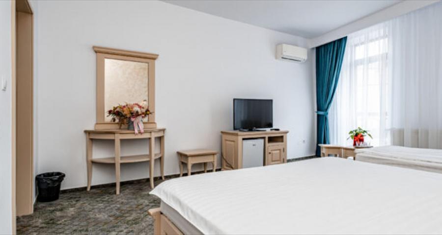 Hotel 20 camere zona centrala