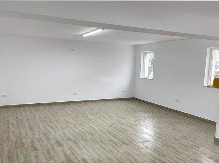 Casa deosebita cu spatiu comercial Rasnov - 19
