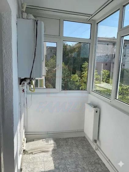 Inchiriere apartament 3 camere, Micro 20, 65 mp, 400 EURO/Luna