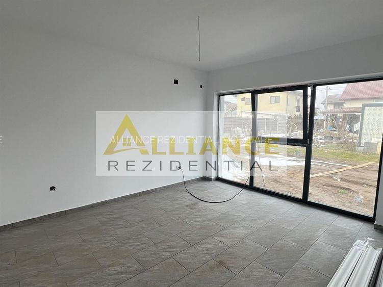 Casa 3 camere- strada asfaltata- 250 mp teren - 12