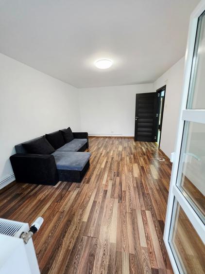 Apartament 3 camere de inchiriat, 9 Mai, 2 bai, beci
