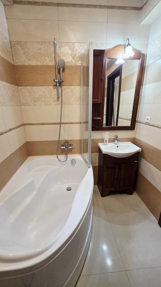 Vanzare 3 camere Universitate cu centrală proprie