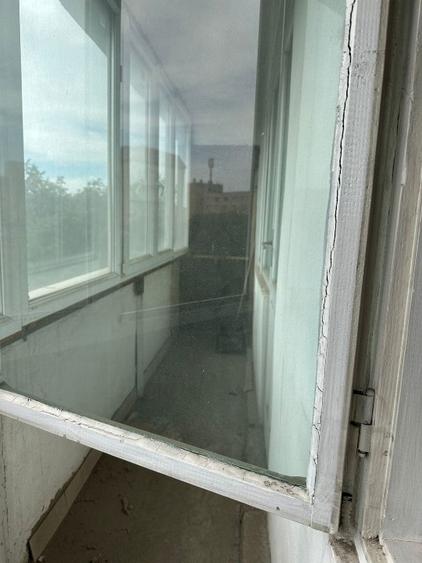 Proprietar  vand  Ap 3 camere Stradal  vis a vis de Facultatea de Constructi