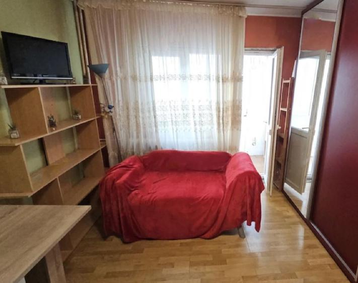 Vitan Olimpia,bl.reabilitat,decomandat,bucatarie mare,balcon inchis,AC